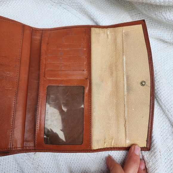 Vintage Dooney &‎ Bourke checkbook wallet - Picture 5 of 14